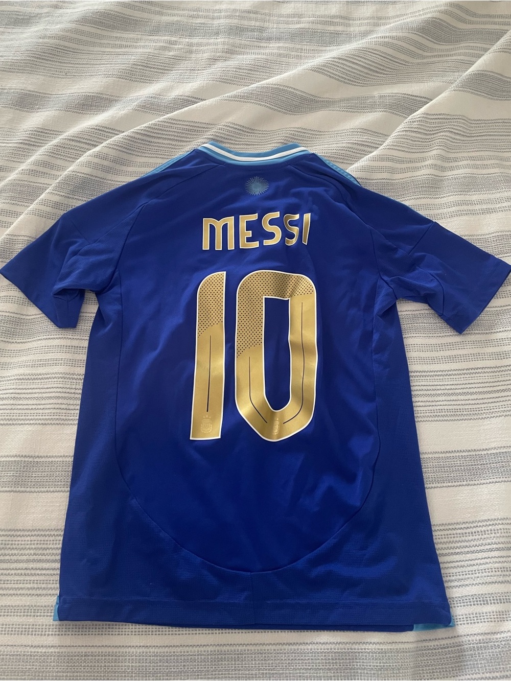 Messi Jersey - Picture 3 of 4